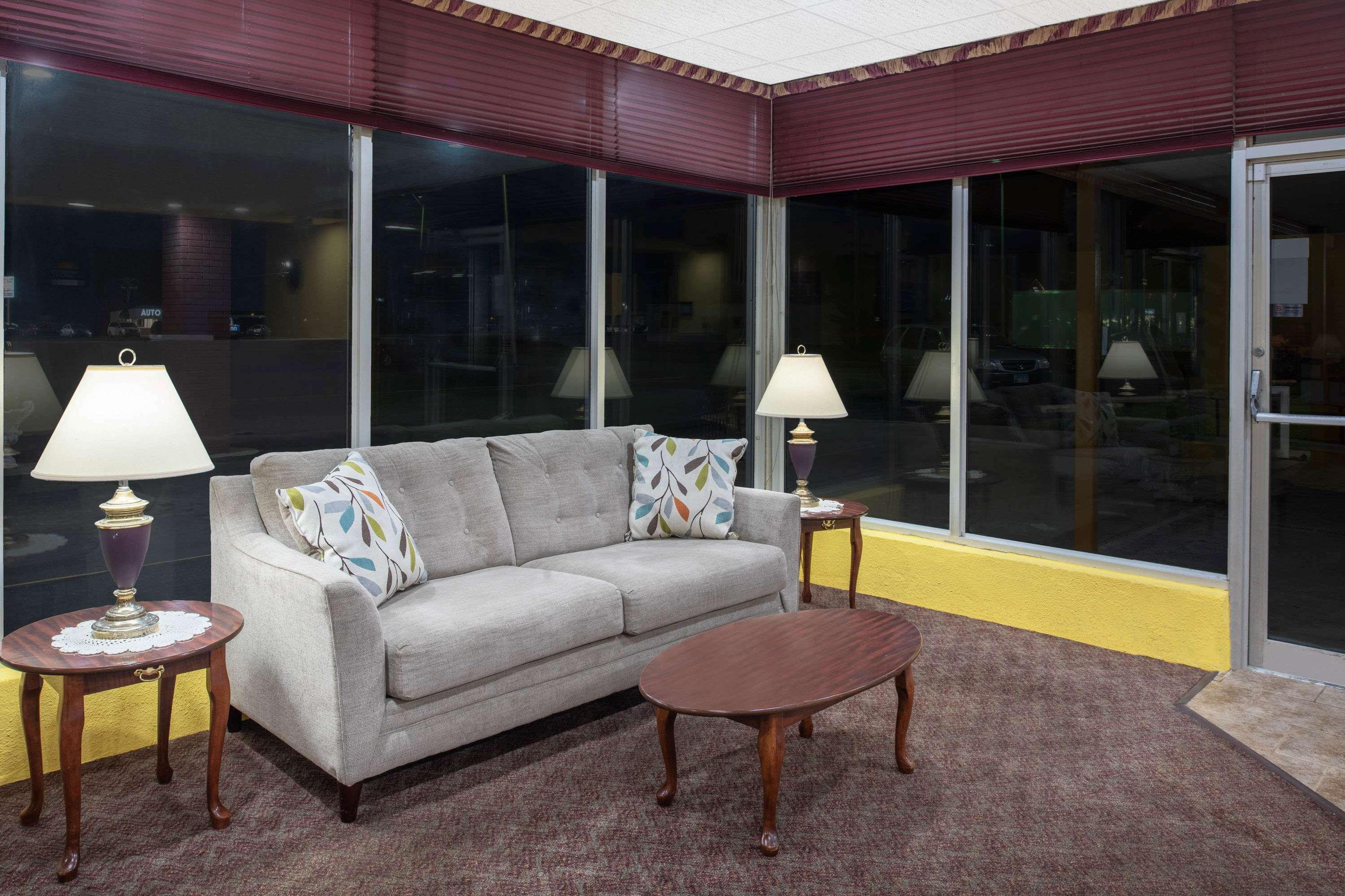 Days Inn By Wyndham Salem, Il Dış mekan fotoğraf