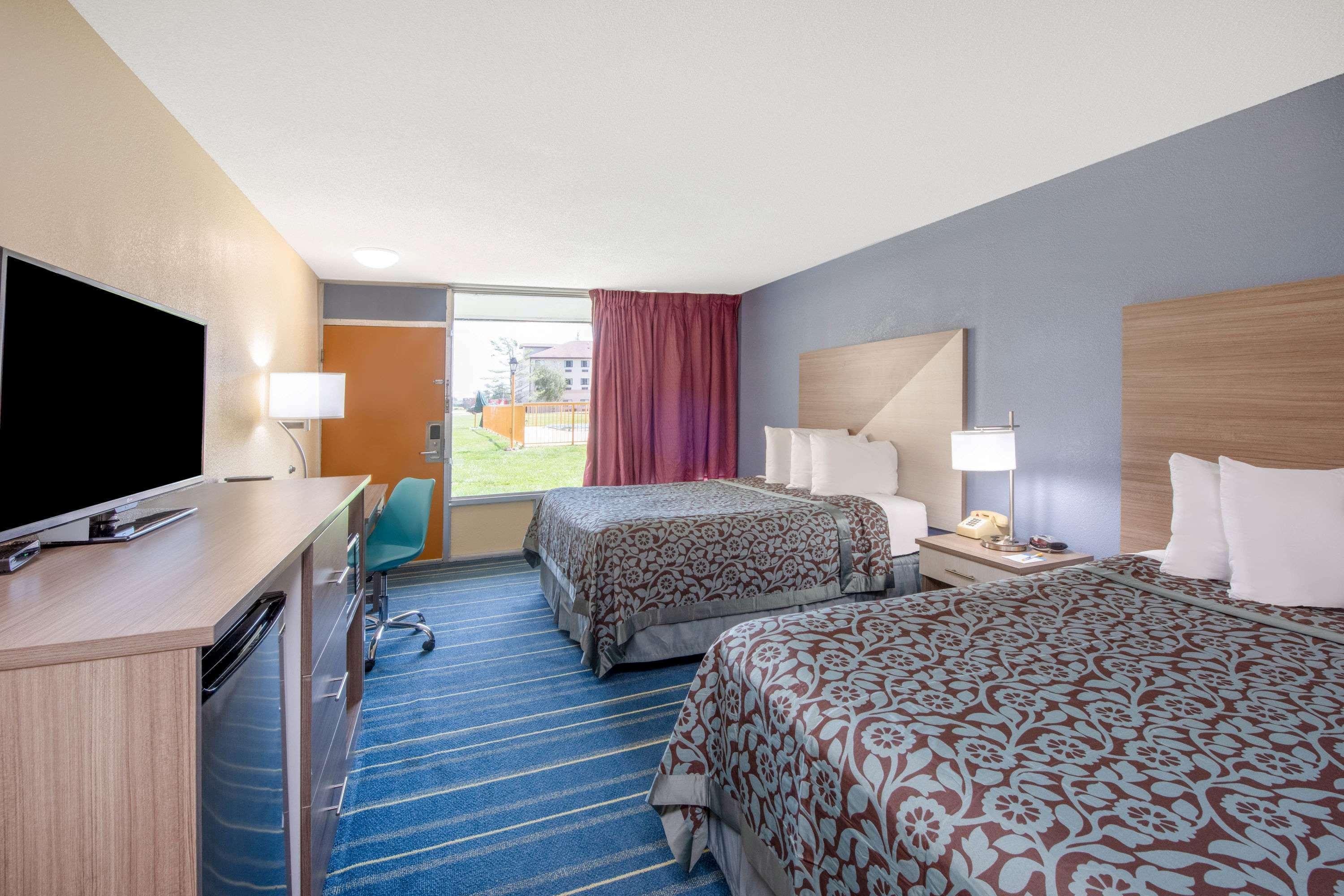Days Inn By Wyndham Salem, Il Dış mekan fotoğraf